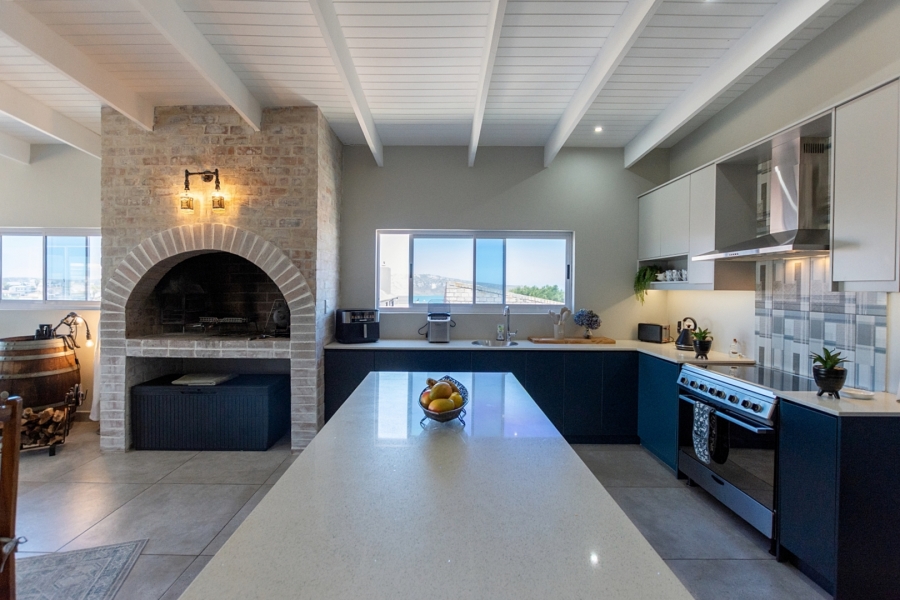 5 Bedroom Property for Sale in Myburgh Park Western Cape